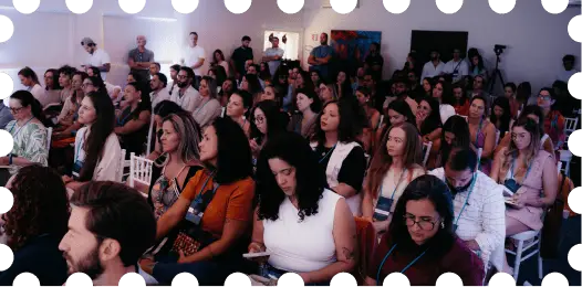 Público atento durante palestra do BrEx
